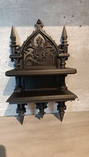 Étagère murale gothique