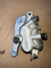 etrier de frein avant brembo