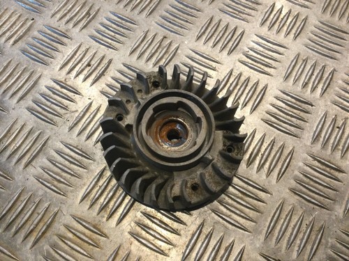 Volant moteur tronçonneuse - moteur,