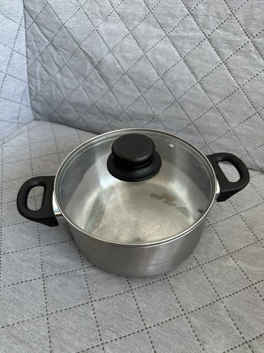 Casserole inox avec couvercle