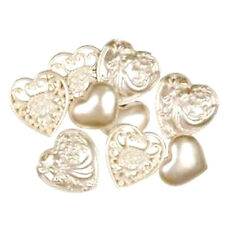 9 BOUTONS DECORATIFS COEURS