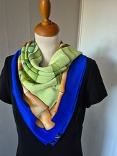 foulard en soie " signe "
