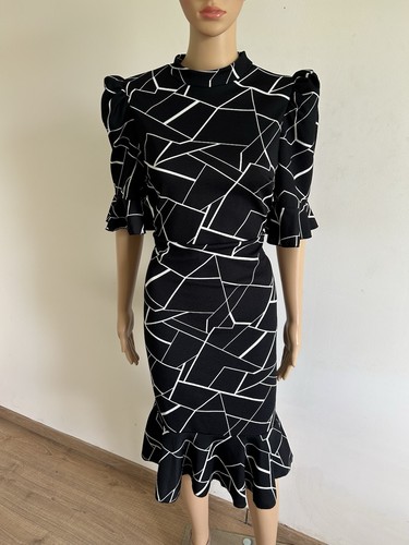 Robe noire blanche mi - robe,