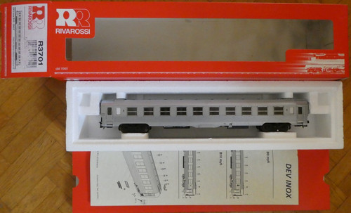 Voiture voyageurs sncf - voiture,