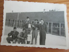 SMALL PHOTO PHOTOGRAPH MILITARY TO IDENTIFY KENNEL KEEL 1953 9 X 6 CM