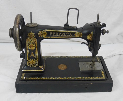 Ancienne machine coudre - ancienne,