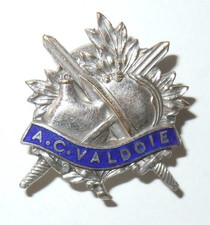 INSIGNE DE BOUTONNIERE ANCIENS