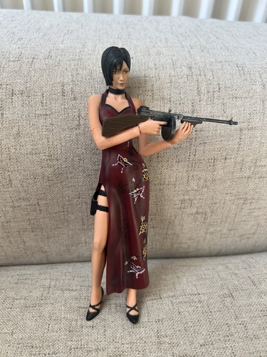 Figurine resident evil - resident, 4