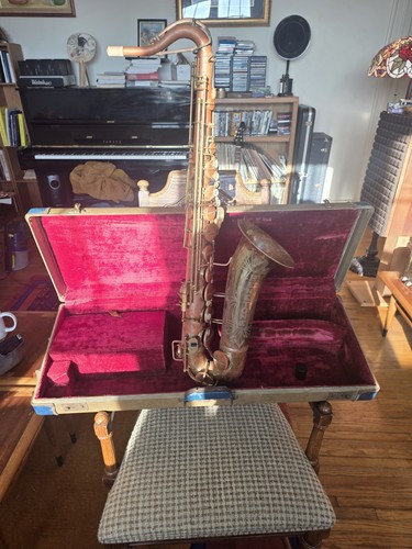 Benetone tenor saxophone - benetone, w/