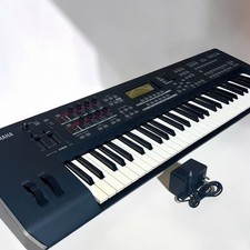 Yamaha MOX6 61-Key Music
