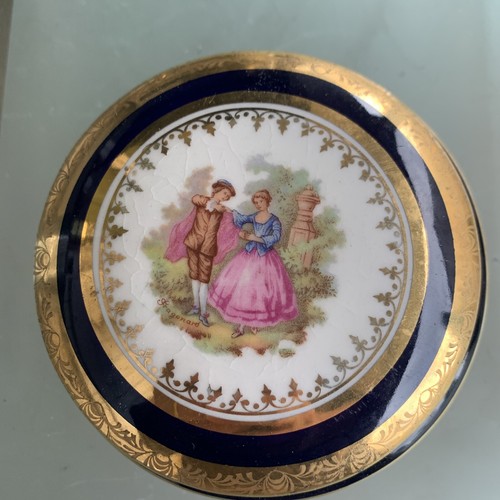 Bonbonnière porcelaine signé - bonbonnière,