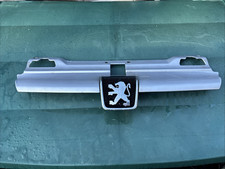 PEUGEOT 306 FRONT GRILLE SILVER MET 1999 GENUINE PEUGEOT PART