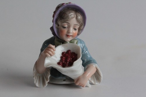 Demi figurine porcelaine