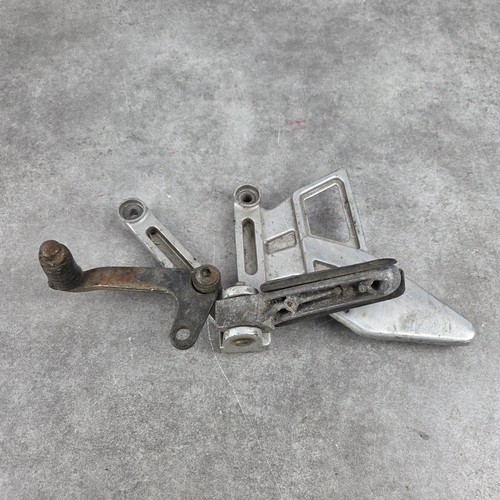 Platine repose pied - repose,