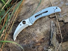 Spyderco Style Harpy,  VG10 Serrated Blade Compression Lock EDC Folding Knife