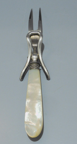 Jolie ancienne fourchette a - fourchette,