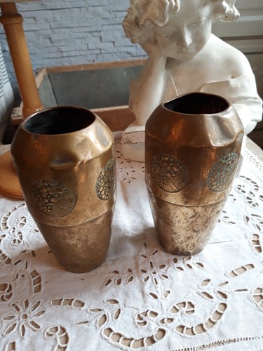 Paire vases dinanderie - /,