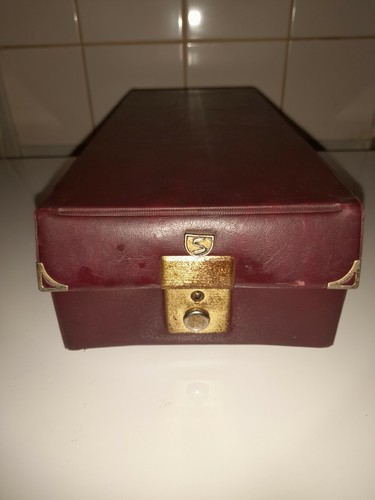 Boite de rangement pour - ,