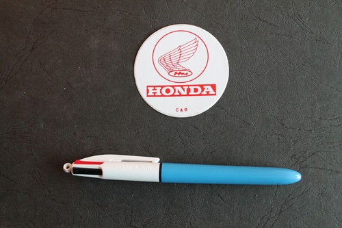 Autocollant sticker moto - autocollant,