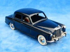 JOLIE Pretty RARE TOP ! CIJ