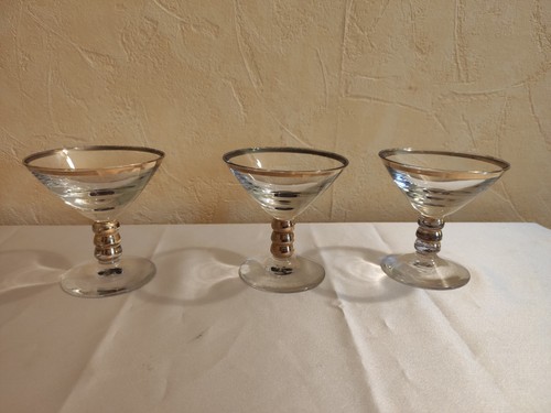 Petits verres cocktail - 3, à