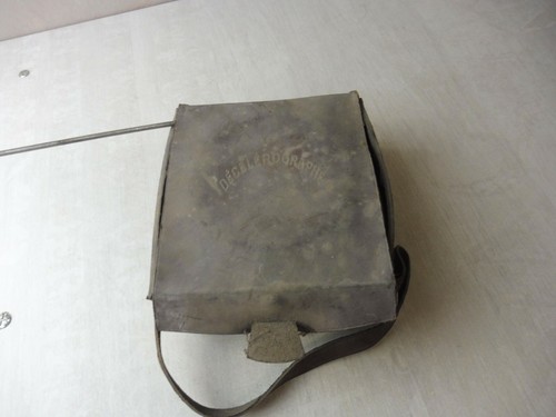 Ancien outil pour voiture - , /