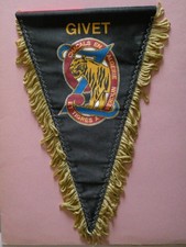 FANION CENTRE COMMANDO GIVET 9