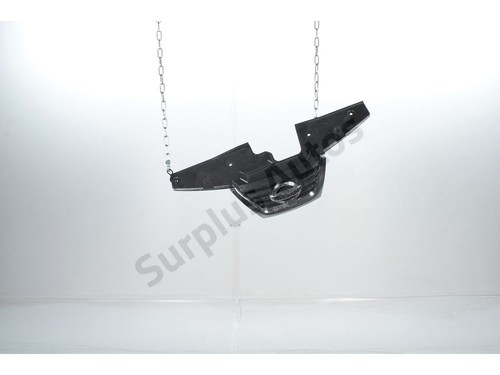 Calandre 620721ka6a nissan - calandre,