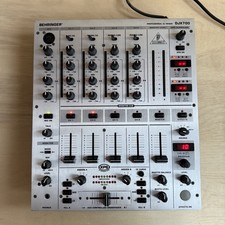 Behringer DJX700 Professional