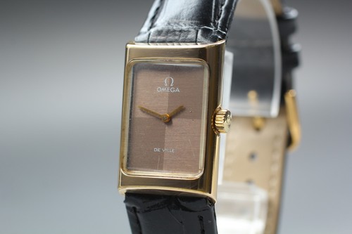 Lire exc omega - omega, de