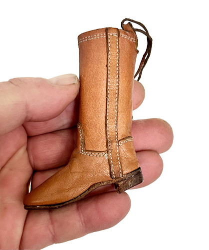 Shoemaker prowess bottier - prowess, -bottier