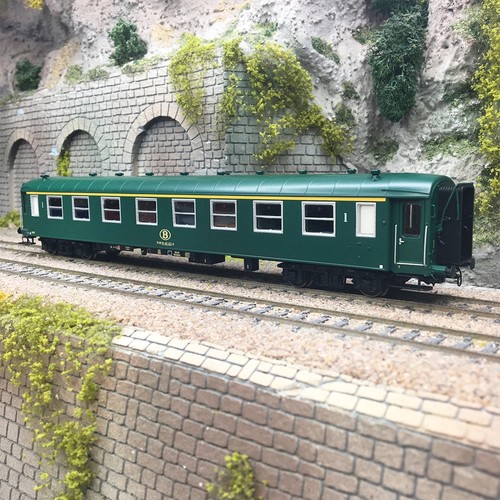 Voiture 88 18 80 - i2,