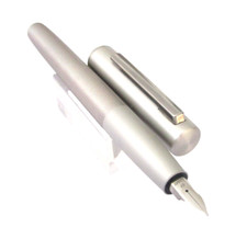 CAPTIVANT  STYLO PLUME DE