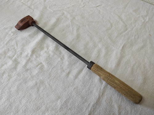 Ancien fer souder avec - à,