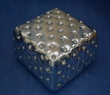 Superbe POUF Chesterfield