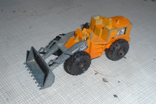 211 majorette tracto pelle - -,