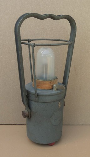 Ancienne lampe lanterne - ancienne,