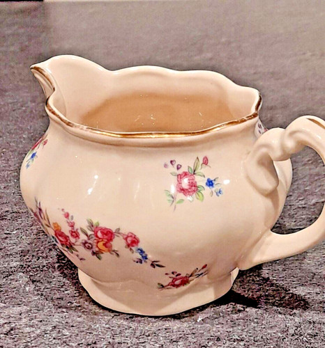 Pot lait cremier - a, /
