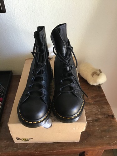 New box martens - dr.,