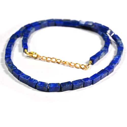 Beau collier perles pierres