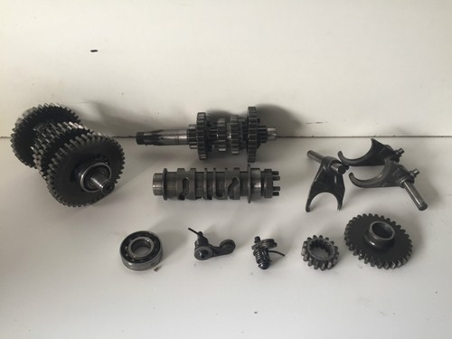 Une boite vitesse pour moto - boite,