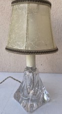 Jolie lampe en cristal signée