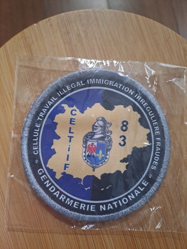 écusson brodé gendarmerie - Écusson,
