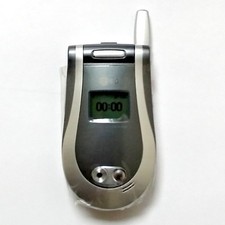 LG L1100 GSM UNLOCKED TRIBAND CAMERA,BUG BUTTON ,ANTENNA,COLOR DISPLAY FILP PHON