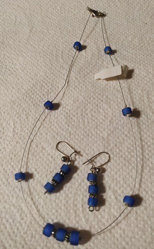 Parure bijoux perles verre - parure,