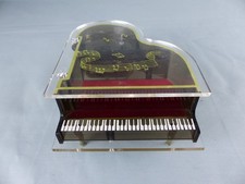Ancienne boite a musique PIANO