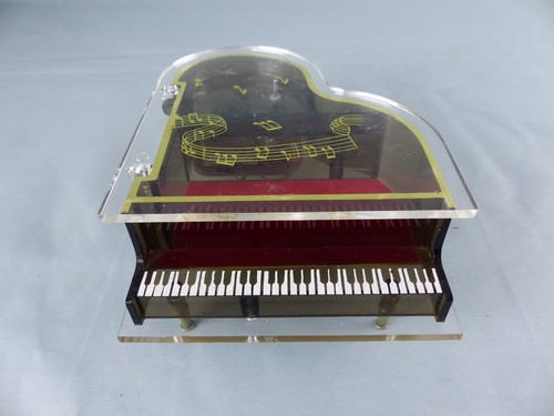 Ancienne boite musique piano - a,