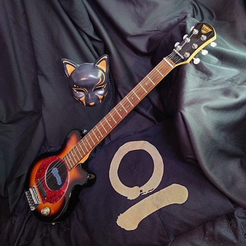 Mini guitare pignose avec - guitare,
