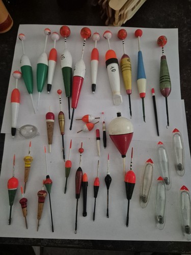 Lot flotteurs bouchons de - /,