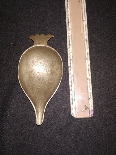 Lampe huile bronze - À,